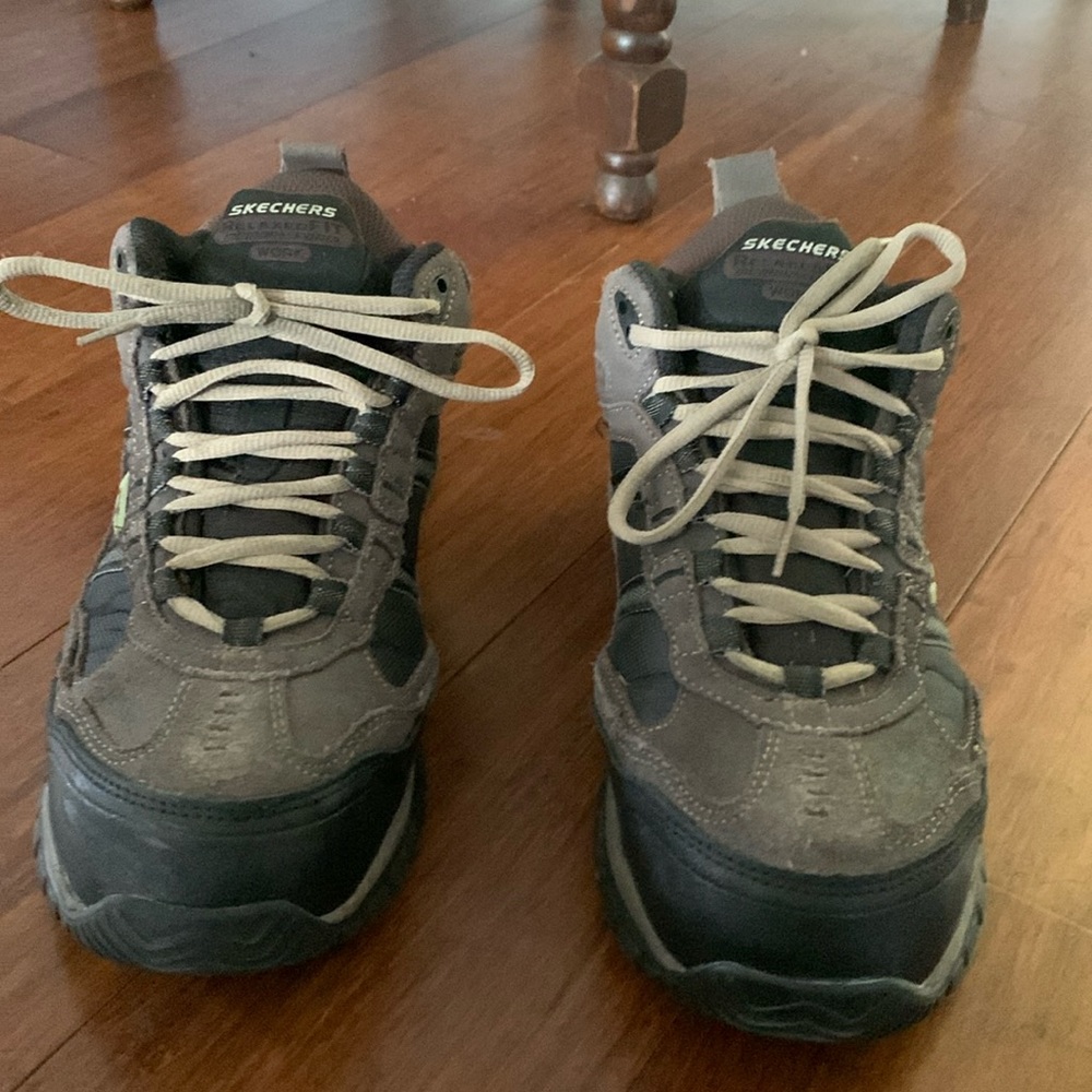 Mens Skechers workboots